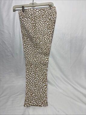 Women's Tan and White Printed Capris - Sleek Everyday Style